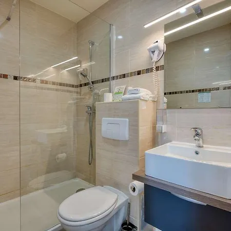 Hotell De Belfort 3*